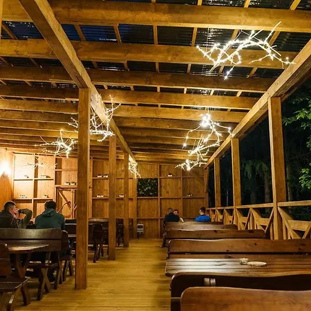 Złoty Jeleń - Restauracja I Dom Gościnny Pensjonat Potok Zloty