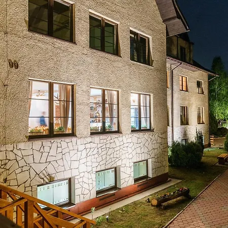 Pensjonat Złoty Jeleń - Restauracja I Dom Gościnny Potok Zloty