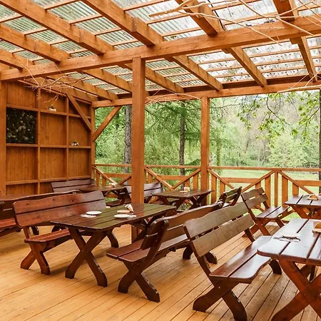 Złoty Jeleń - Restauracja I Dom Gościnny Potok Zloty