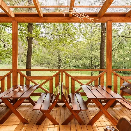 Pensjonat Złoty Jeleń - Restauracja I Dom Gościnny