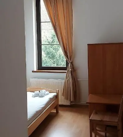 Zloty Jelen - Restauracja I Potok Zloty