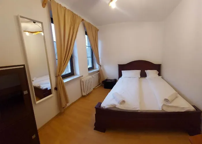 Guest house Zloty Jelen - Restauracja I Potok Zloty